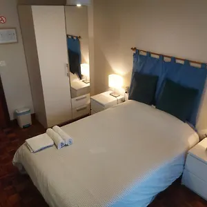 Se Alquilan 3 Privadas , Bilbao Spagna